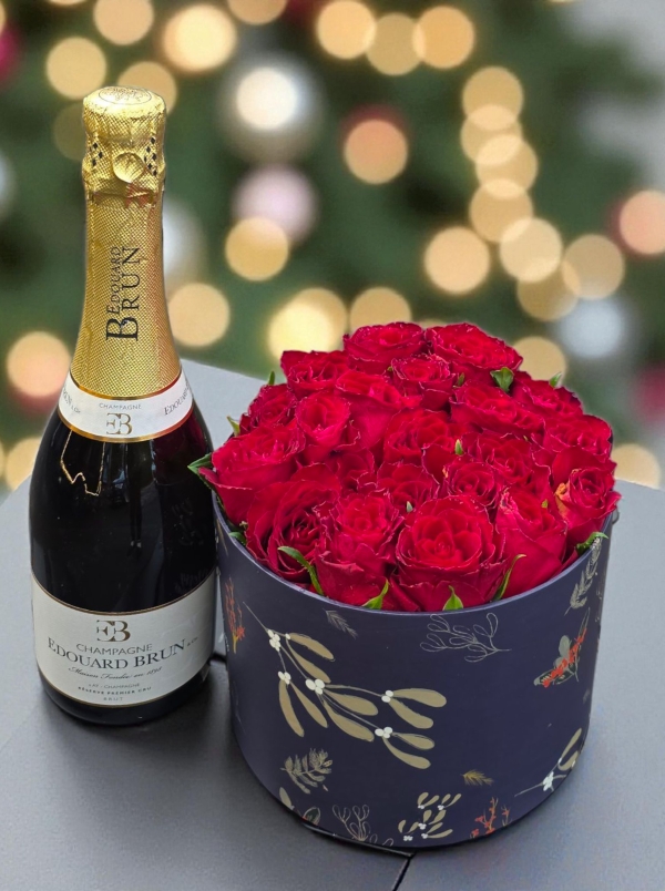 Roses and Champagne gift package