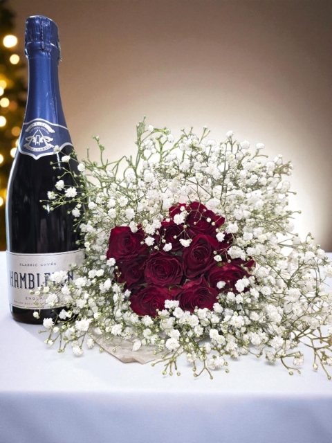 Roses and Hambledon Classic Cuvee gift package
